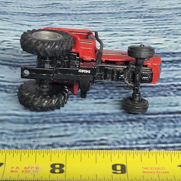 Vintage 1/64 scale Ertl Case IH 7210 die-cast tractor red/black - Picture 7 of 7